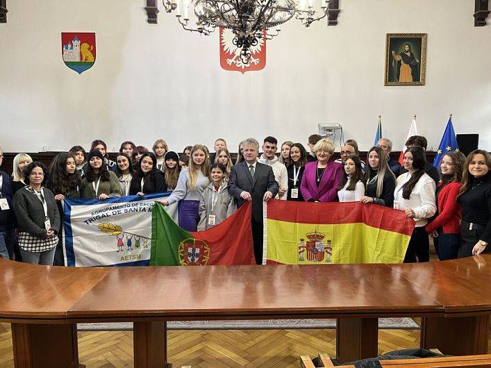 Obraz Lębork - Erasmus+ w SLO, goście z Hiszpanii i Portugalii 02.2023