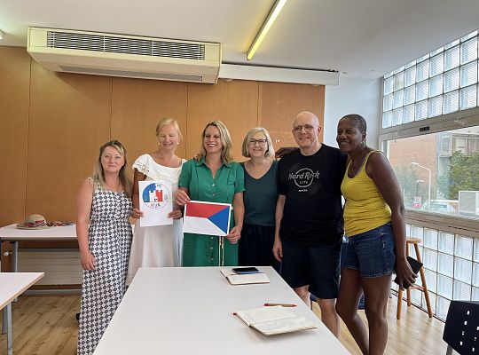 SpainBcn-Programms STAFF TRAINING- ENGLISH-COURSE, Barcelona