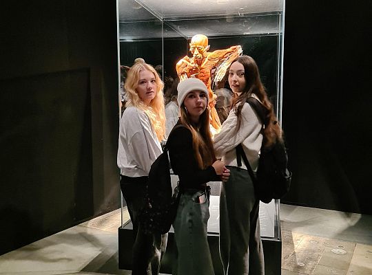 Wycieczka na wystawę Body Worlds